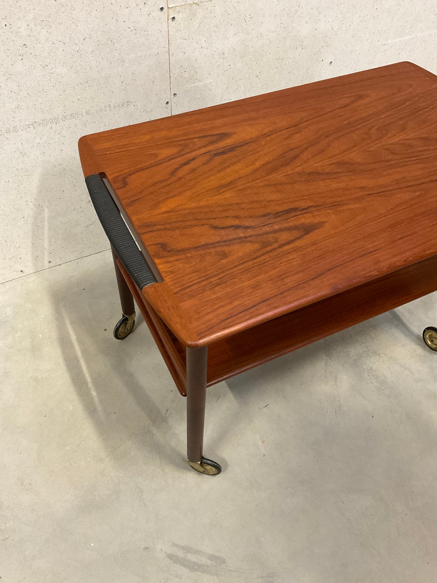 Serving trolley - Teak