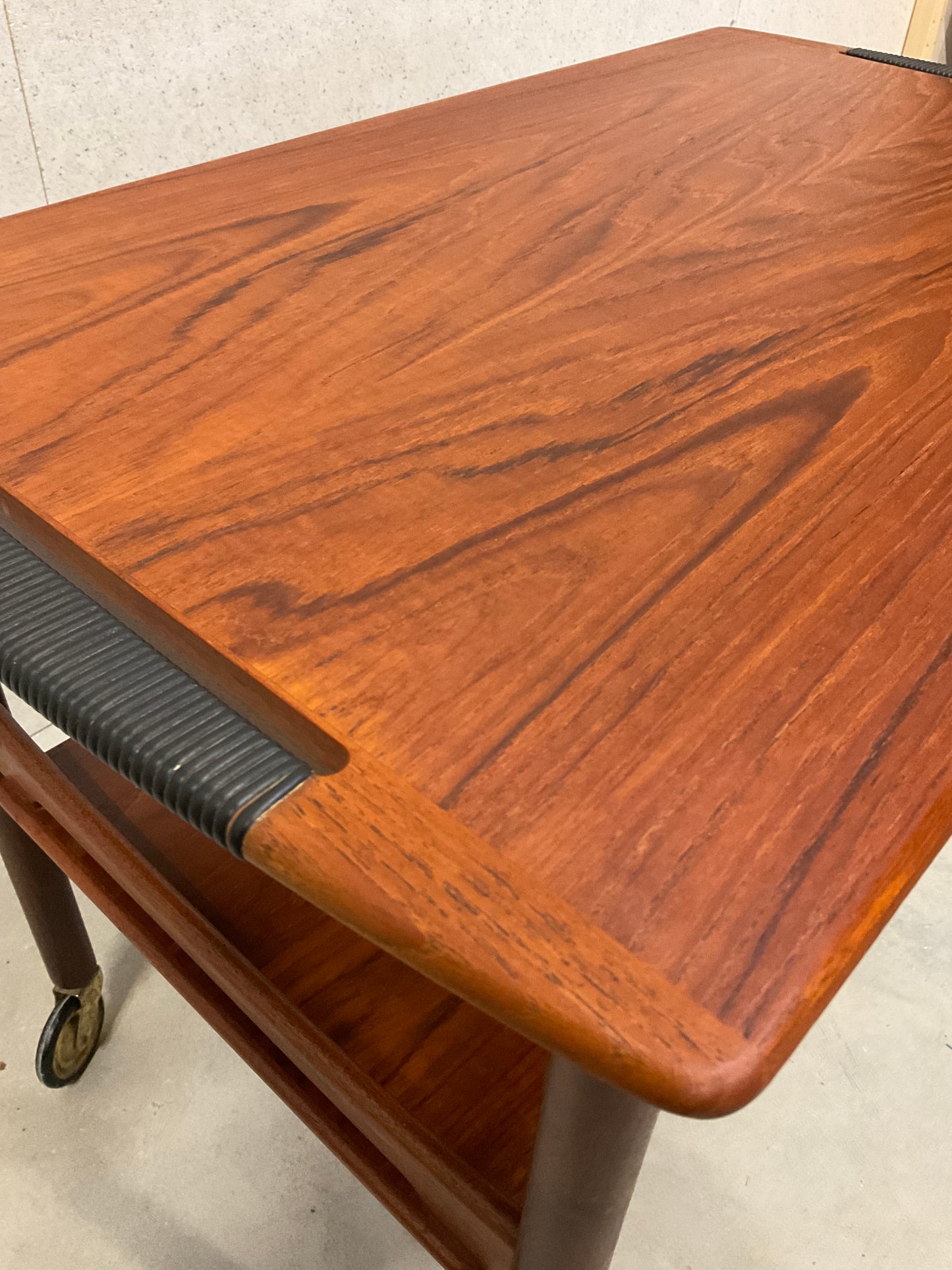 Serving trolley - Teak