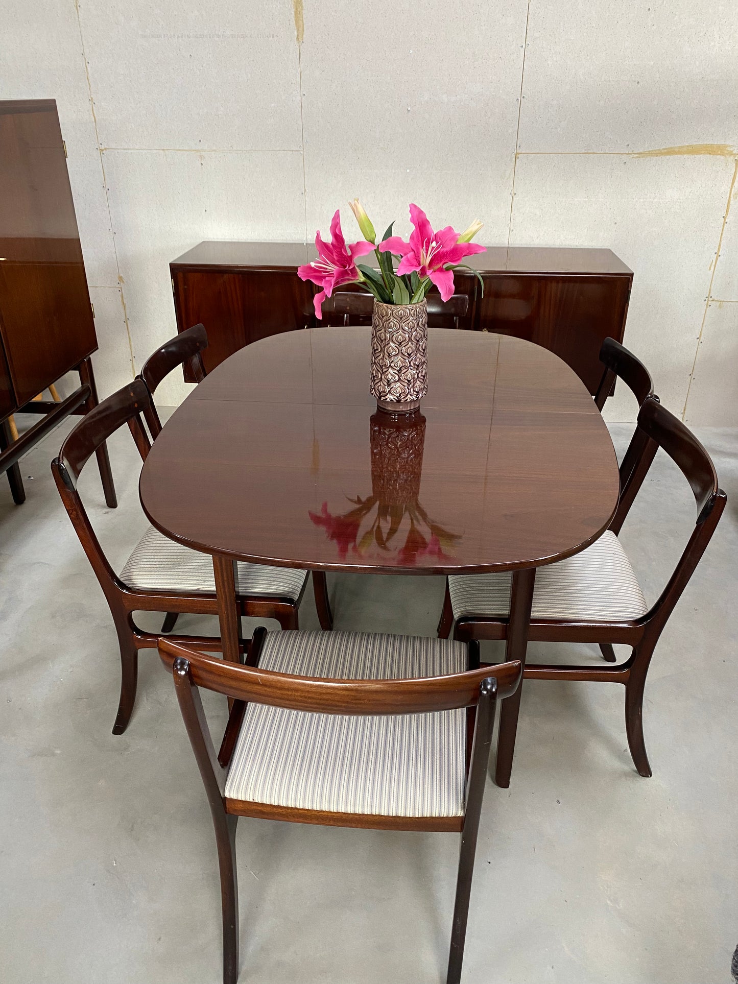 Dining table/chairs -Ole Wanscher
