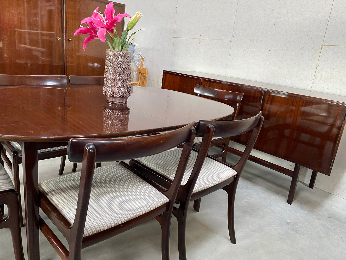 Dining table/chairs -Ole Wanscher