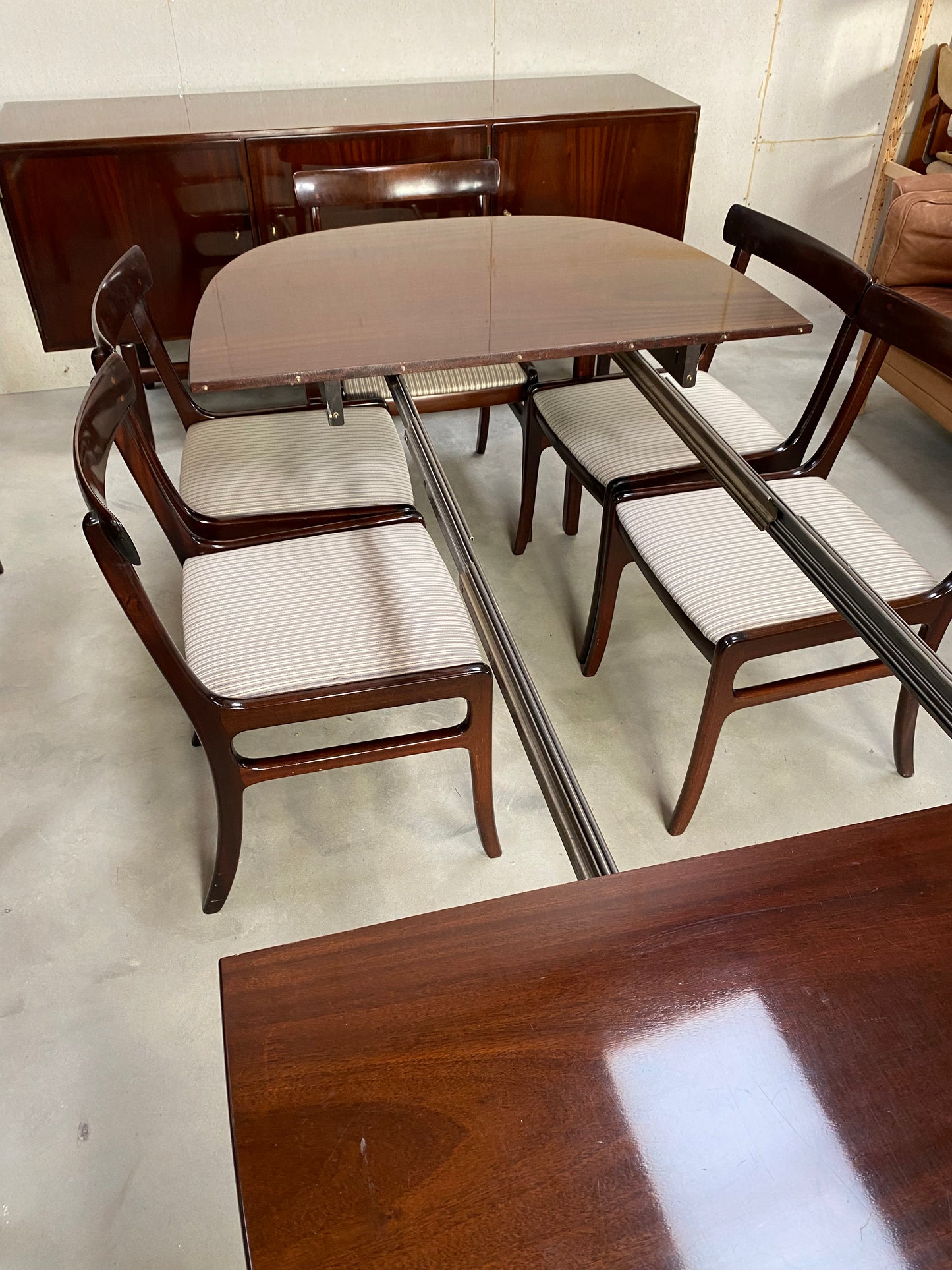 Dining table/chairs -Ole Wanscher