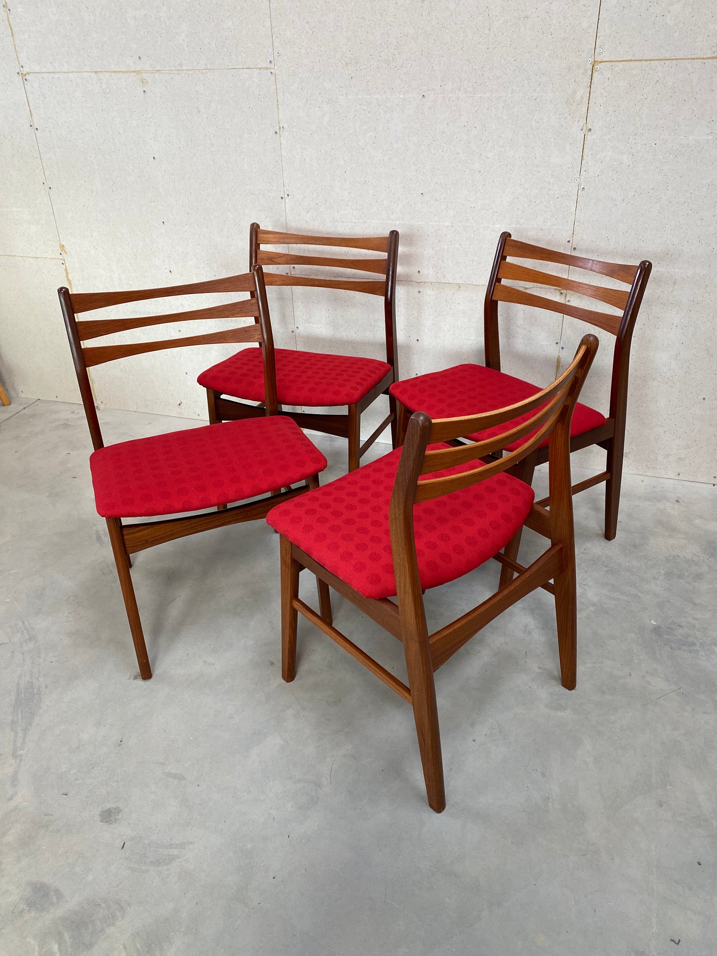 Teak chair set