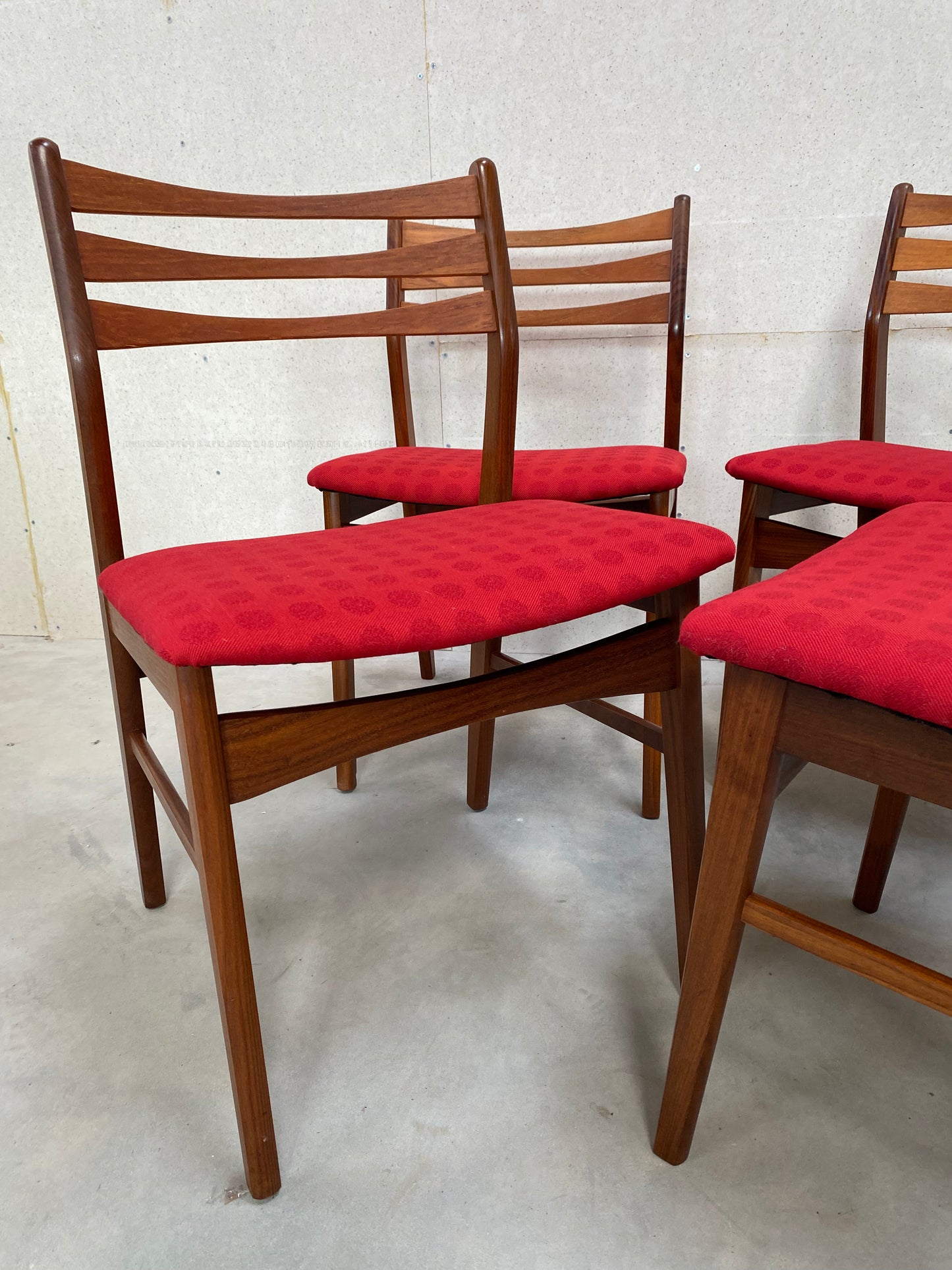Teak chair set