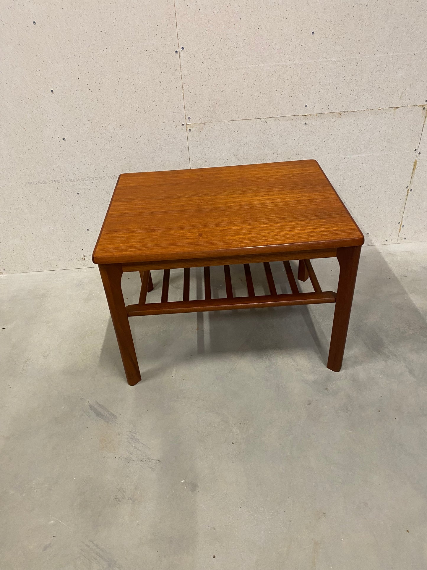 Couch table - teak - Henning Kjærnulf