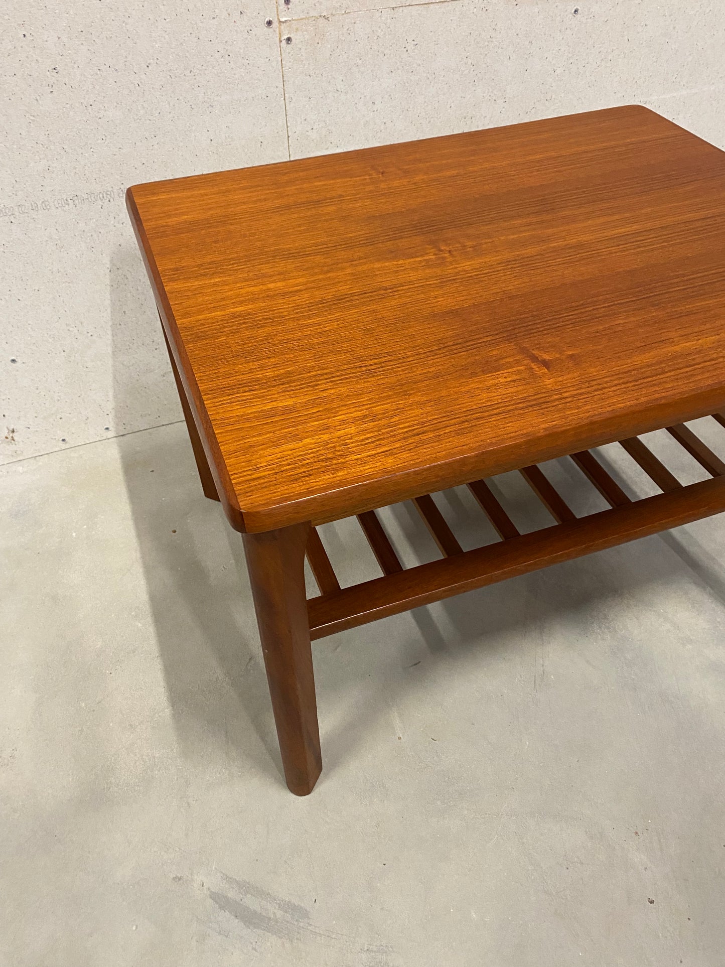 Couch table - teak - Henning Kjærnulf