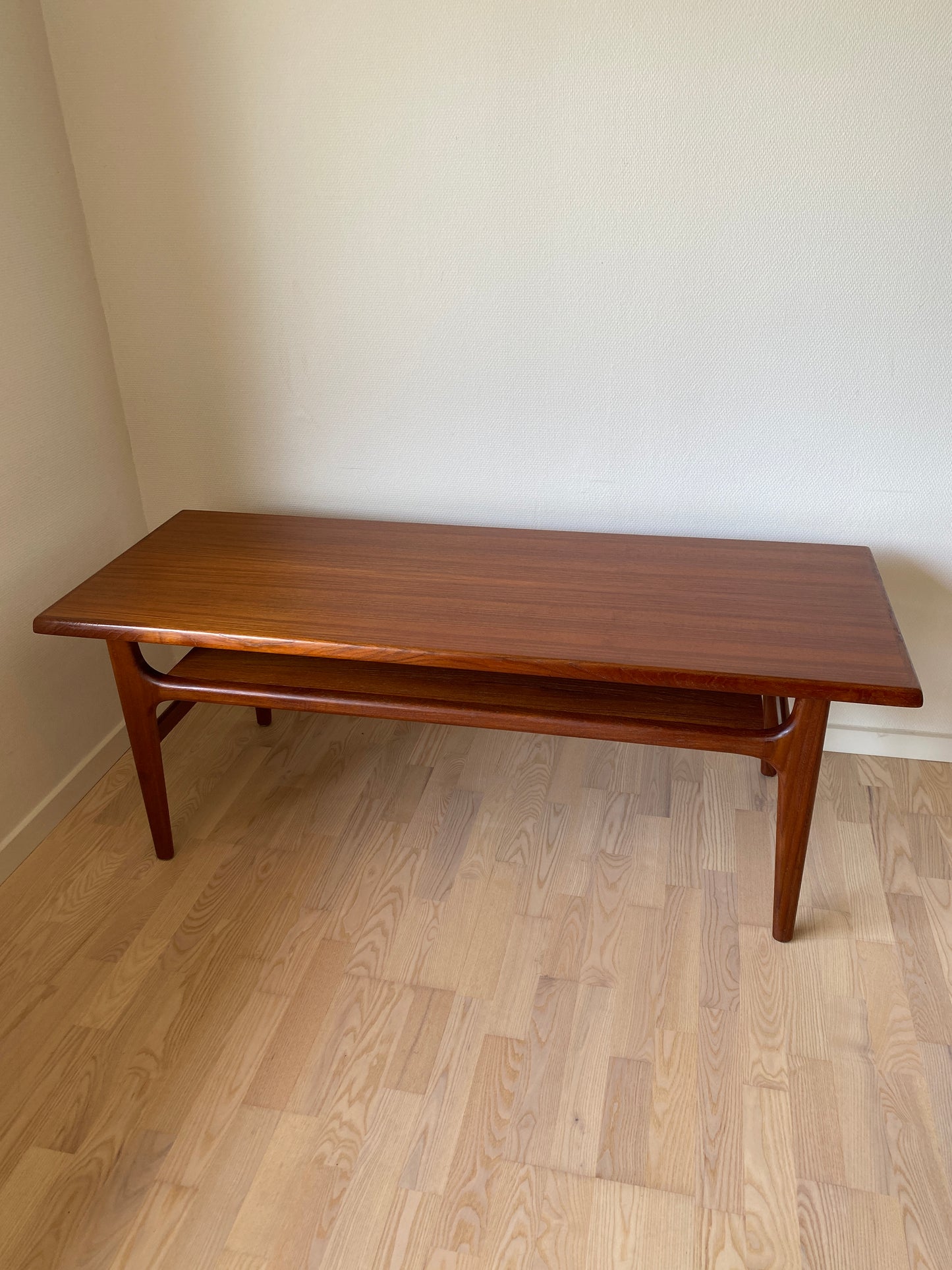 Teak sofa table - Niels Bach
