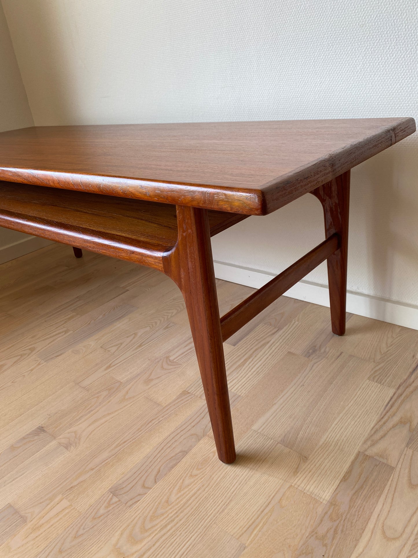 Teak sofa table - Niels Bach