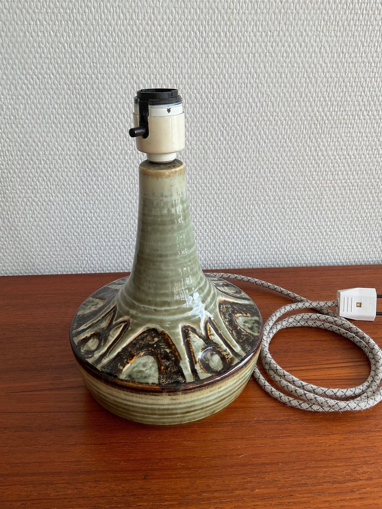 Dänische Keramik-Tischlampe von Arne Finne & Noomi Backhausen für Søholm Keramik