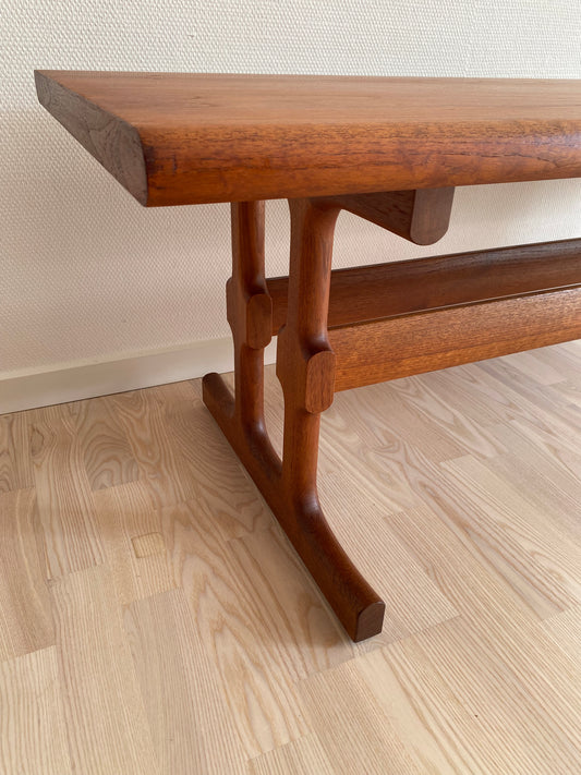 Teak coffee table - Illum Wikkelsø