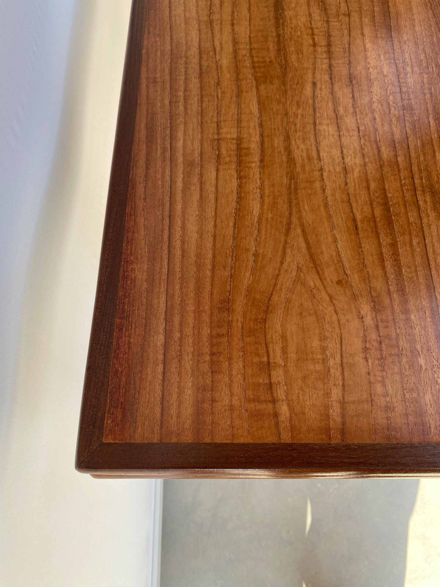 Wundervoller Esszimmertisch - Teak