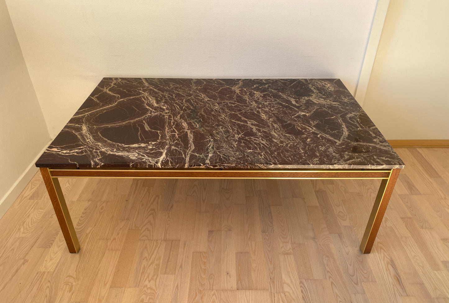 Sofabord med marmorplade fra Bendixen Design