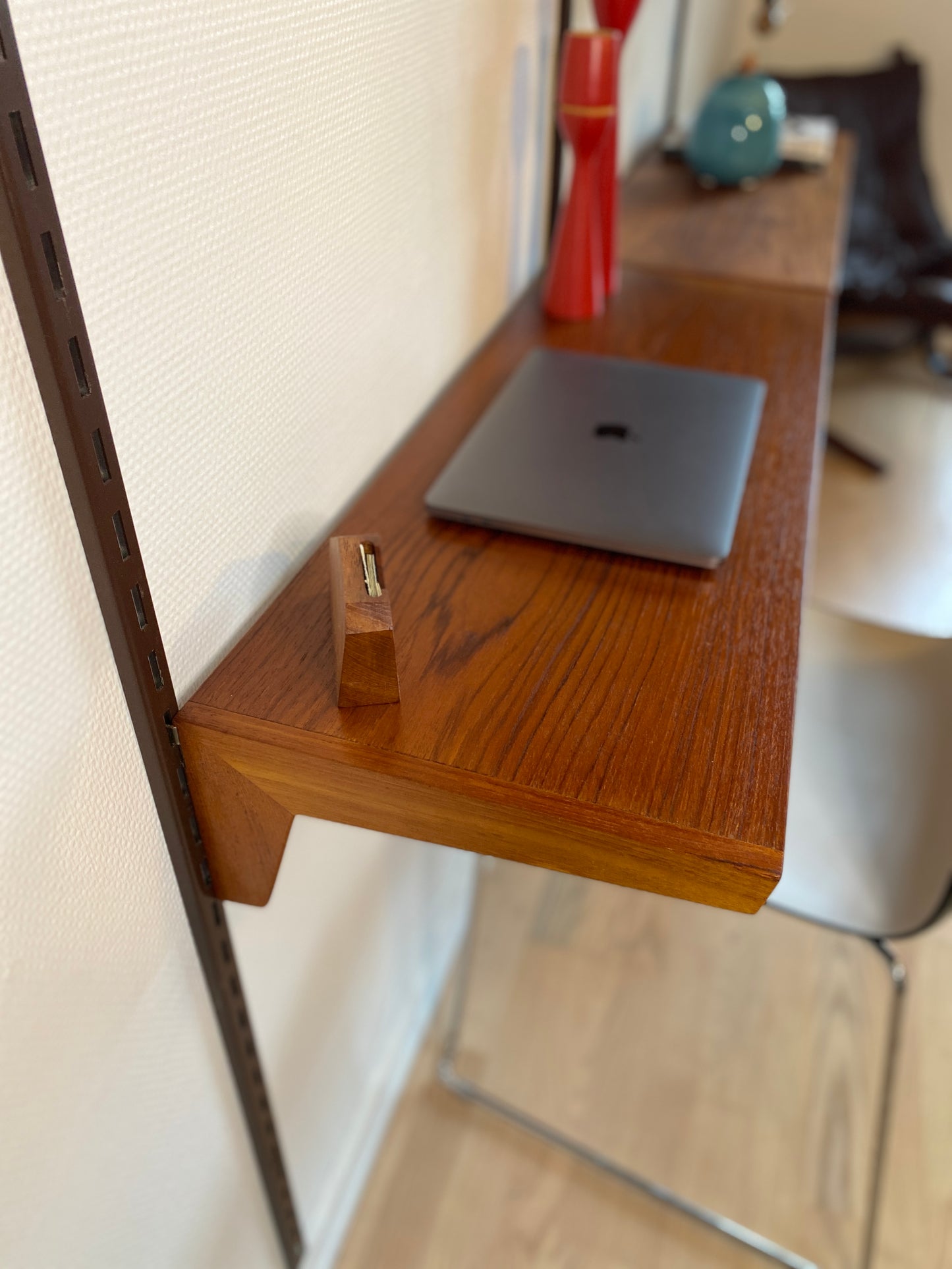 Modulært vægsystem teak - Kai Kristiansen