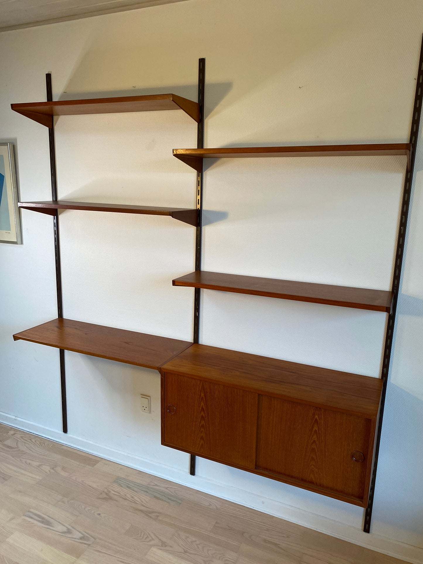 Modulært vægsystem teak - Kai Kristiansen