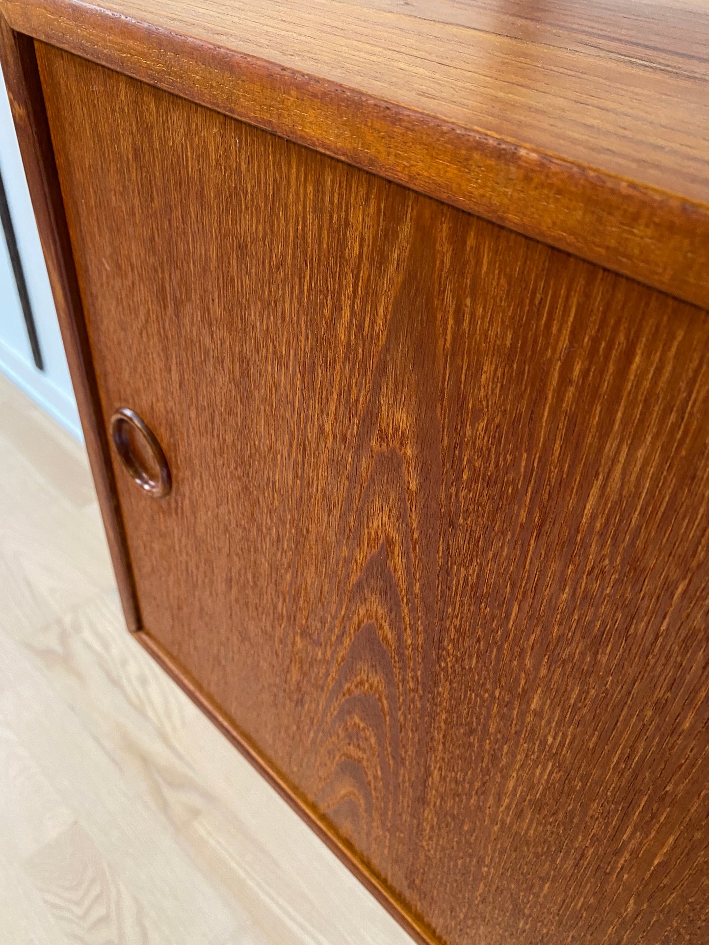 Modulært vægsystem teak - Kai Kristiansen