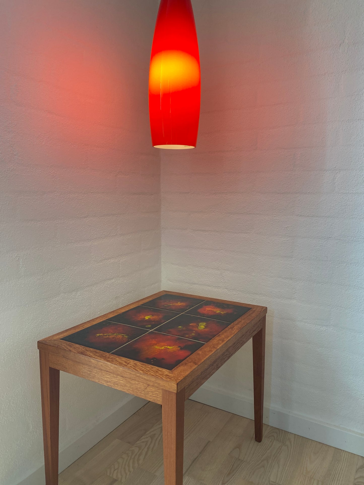 Hängelampe rot, Mundgeblasenens Einzelstück